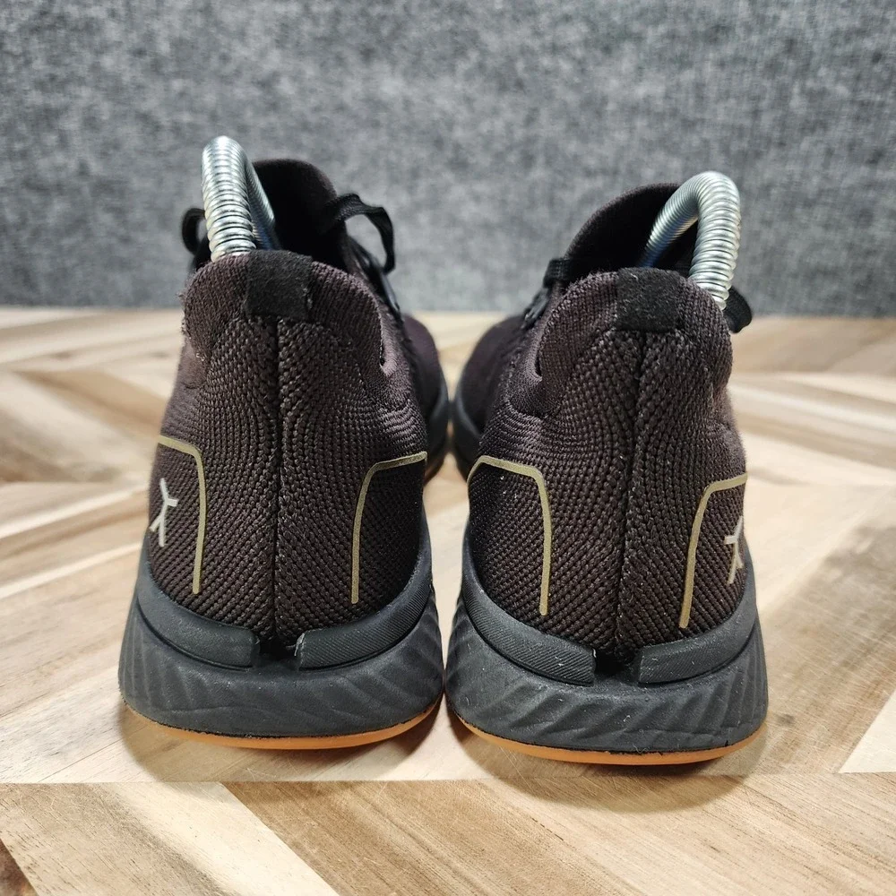 Flux Adapt Runner Black Gum Womens 7.5 Barefoot Minimal Running Walking Shoes